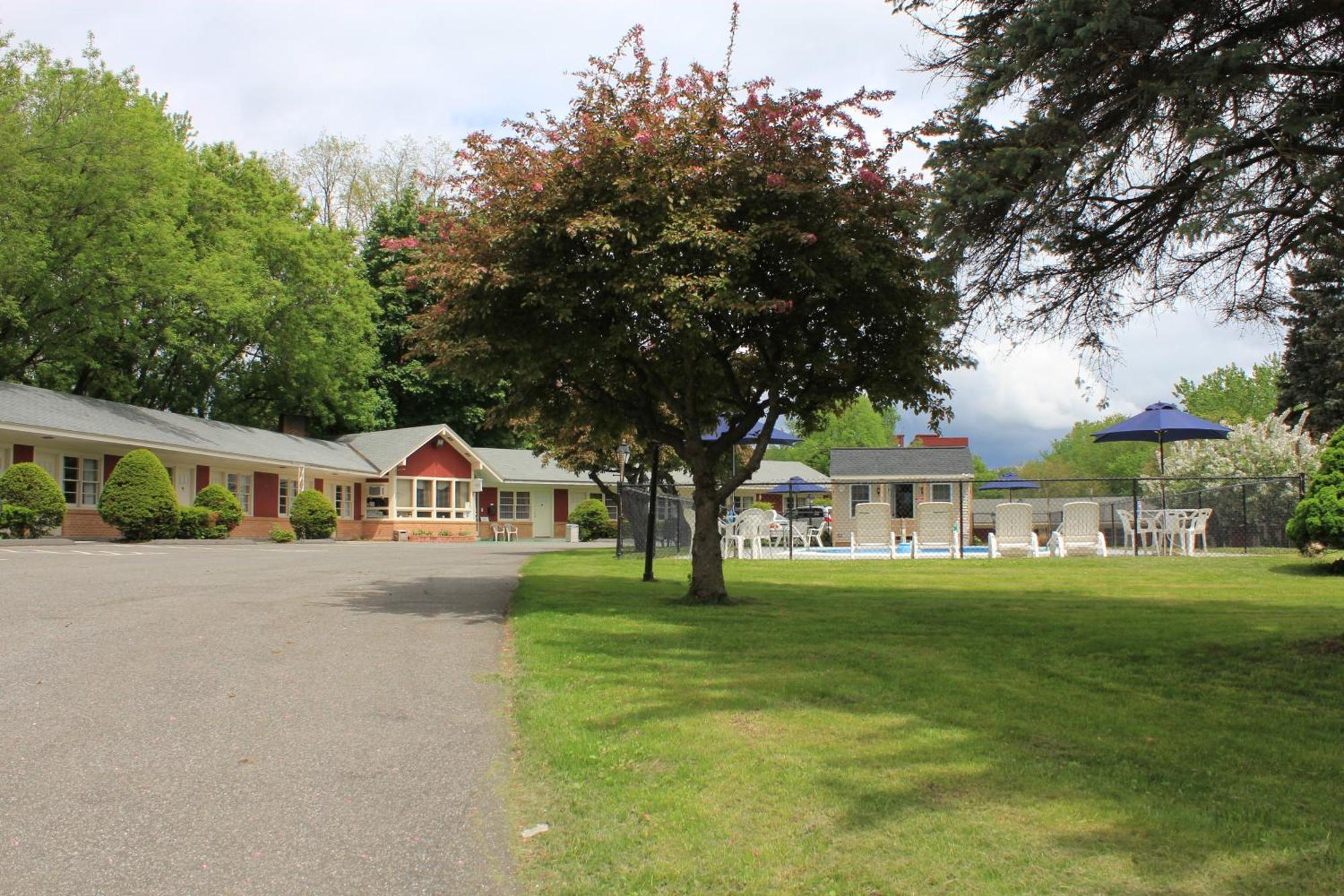 Berkshire Inn 핏츠필드 외부 사진
